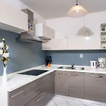 Apartmán 1 *