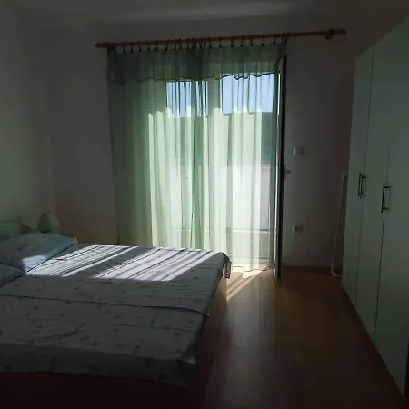 Apartment 1 Kampor