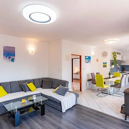 1 Apartment Kampor