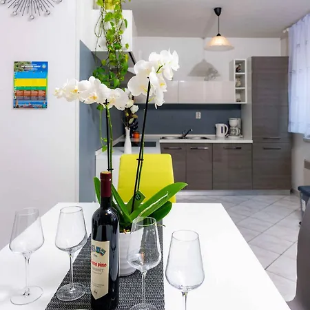 1 Apartment Kampor