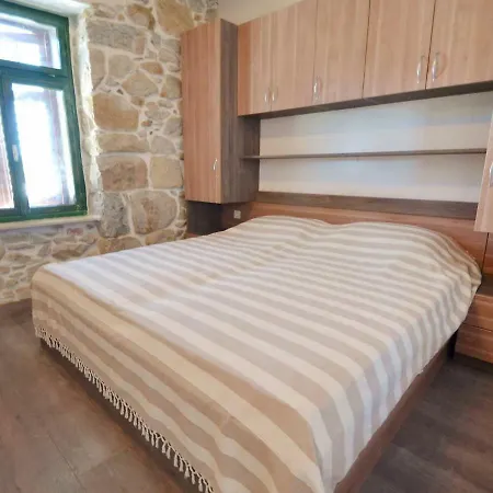 1 Apartment Kampor